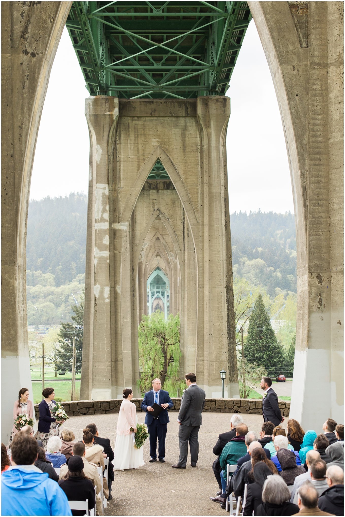 adam lowe photography, Portland, Oregon, Wedding, cathedral park, PDX, pacific northwest, outdoor wedding, bride and groom, coopers hall
